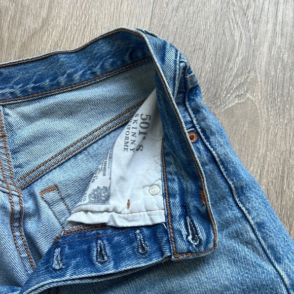 Levi’s x Aritzia 501 - Picture 4 of 4